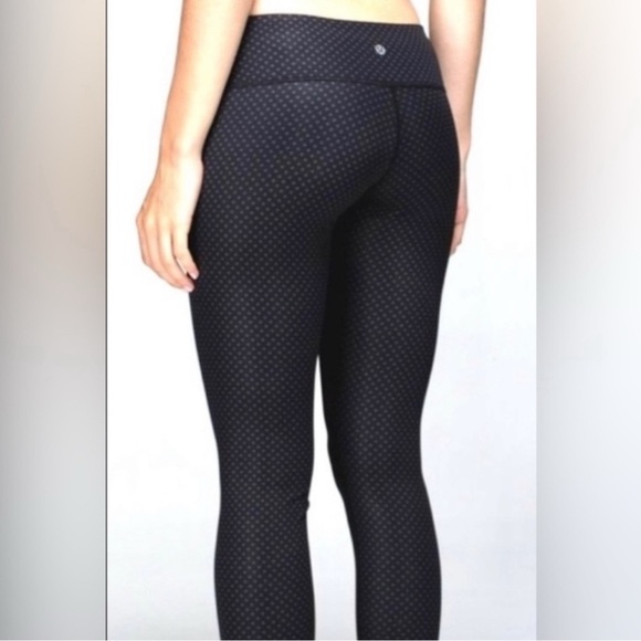 Lululemon Polka Dot Crop Legging Size 6 - Picture 1 of 5